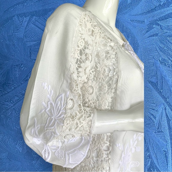 SOFT SURROUNDINGS WHITE COTTON LACE EMBROIDERED TASSEL TIE TOP. WOMEN’S SIZE XS - Picture 5 of 11